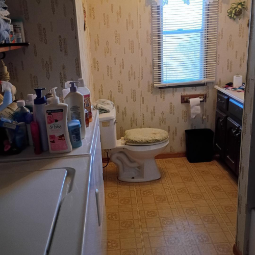 Listing Image 9