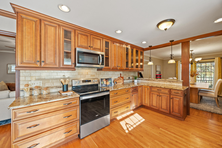 Listing Image 20