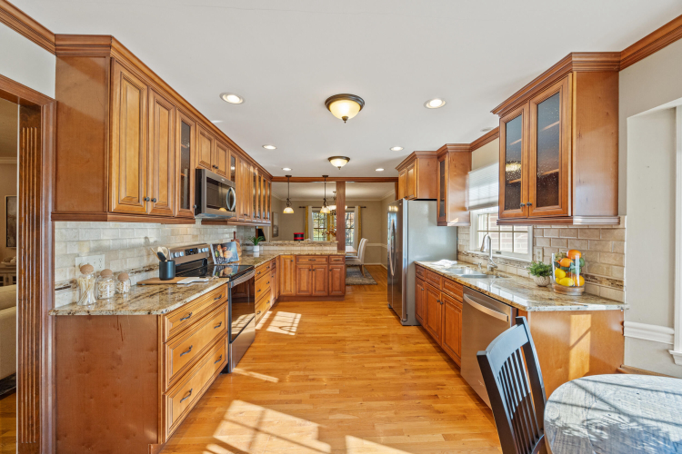Listing Image 22