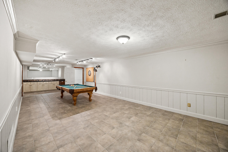 Listing Image 48