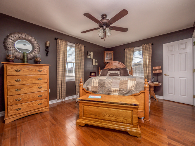 Listing Image 22