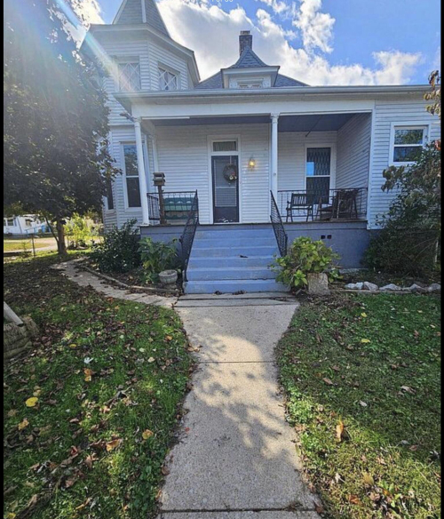 Listing Image 6