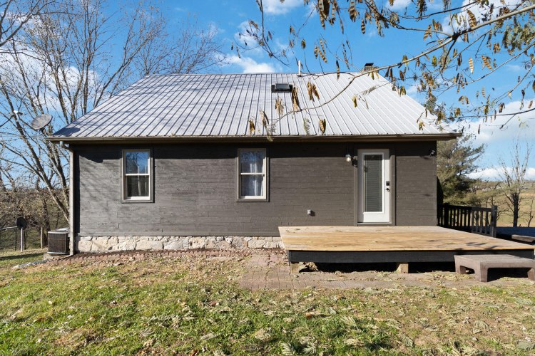 Listing Image 16