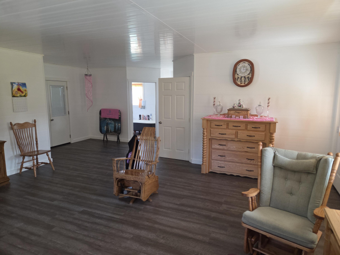 Listing Image 82