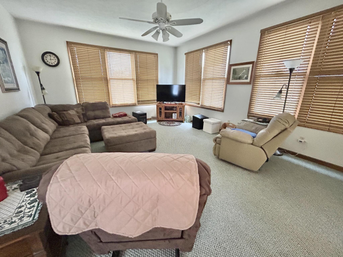 Listing Image 48