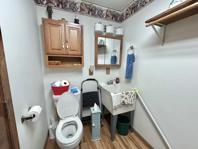 Listing Image 50