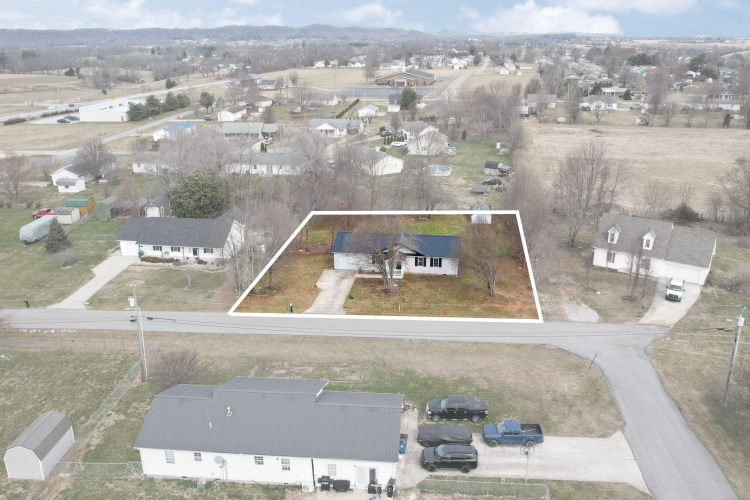 Listing Image 6