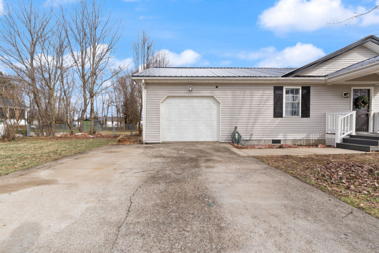 Listing Image 63