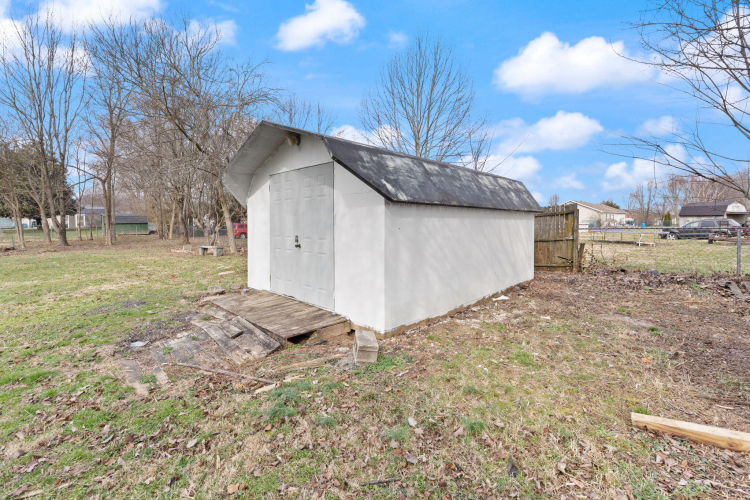 Listing Image 75