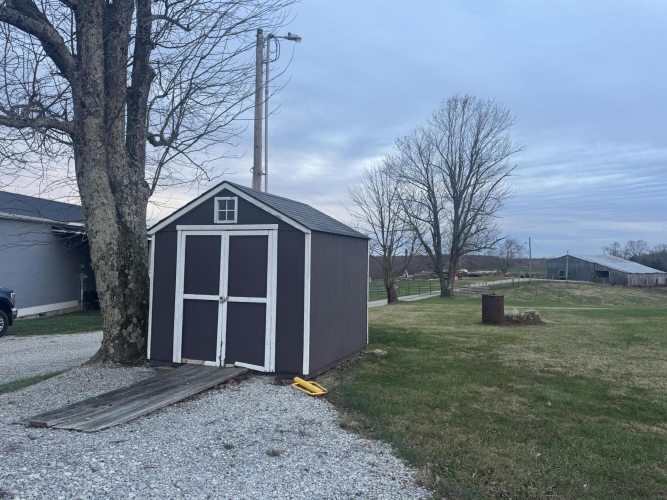 Listing Image 6