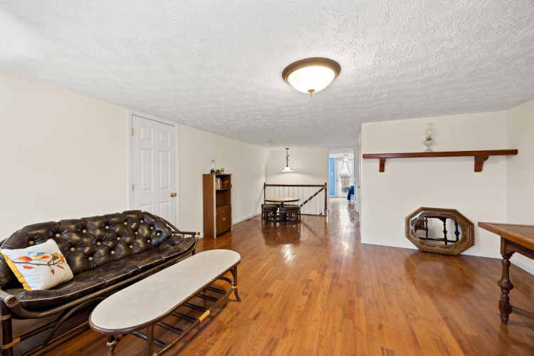 Listing Image 86