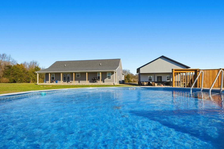 Listing Image 101