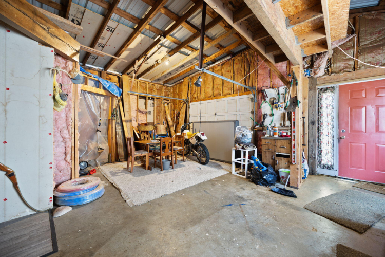 Listing Image 17