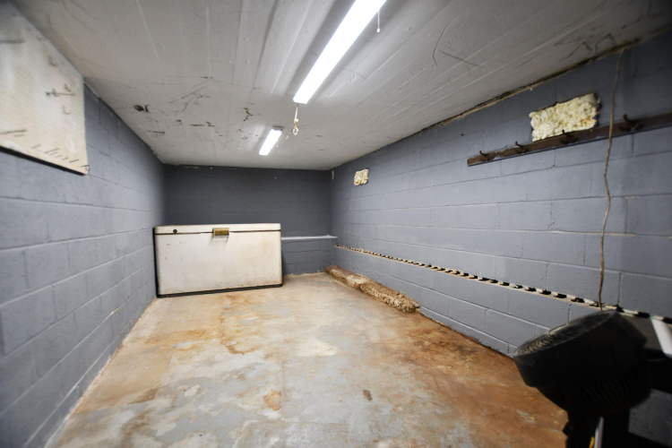 Listing Image 25