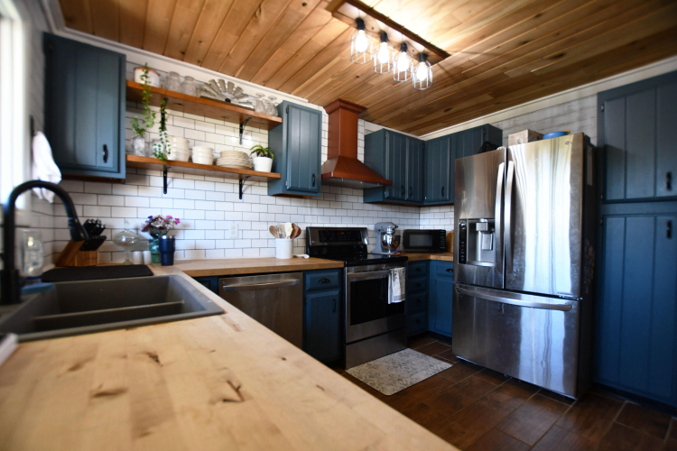 Listing Image 6