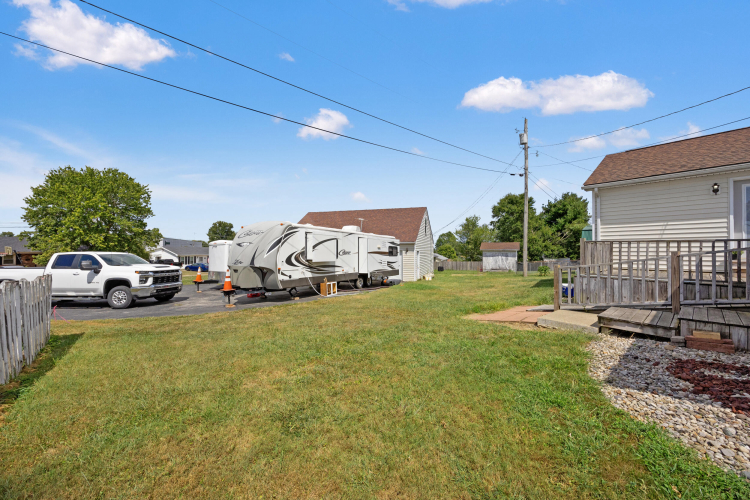 Listing Image 27