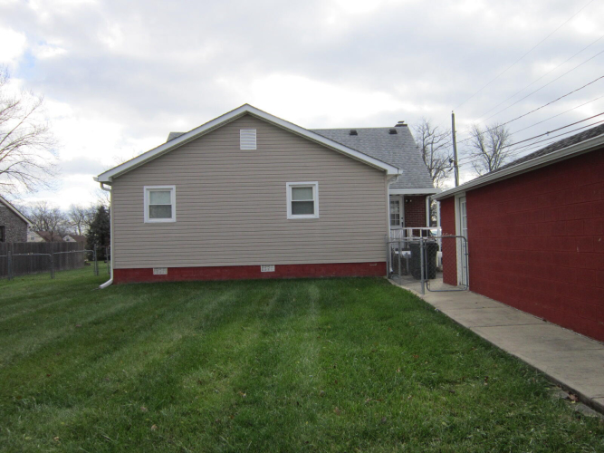 Listing Image 37