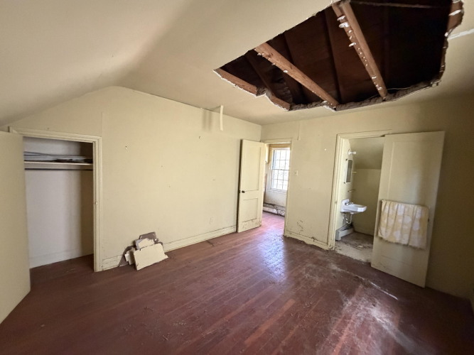 Listing Image 90