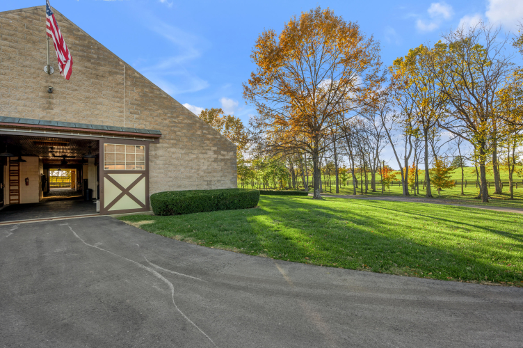 Listing Image 33