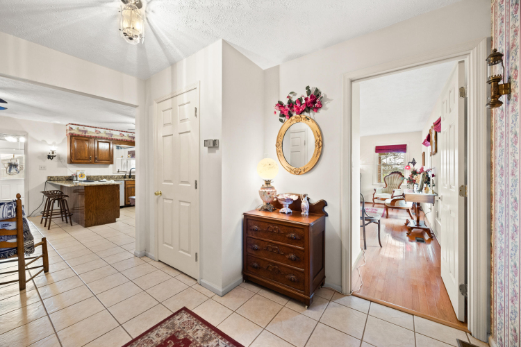 Listing Image 55