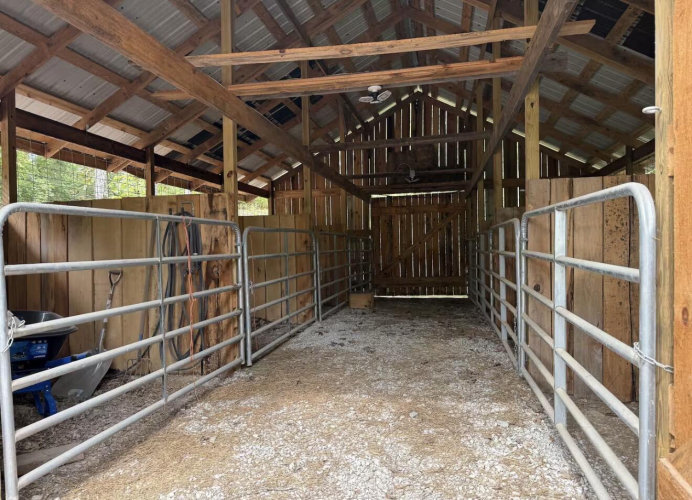 Listing Image 18