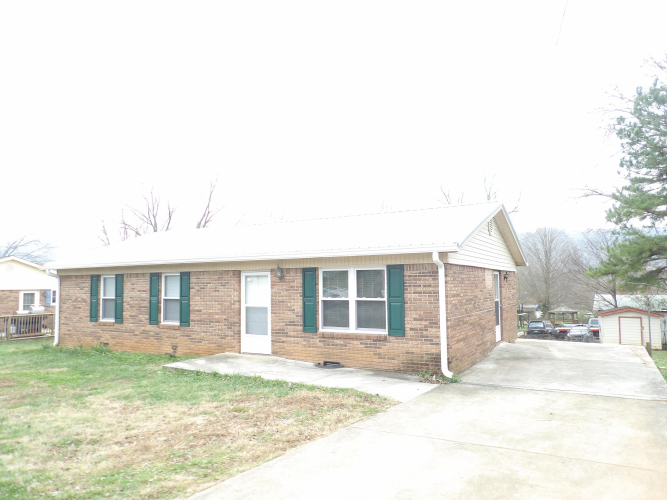 Listing Image 4