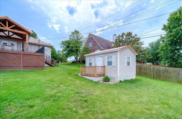 Listing Image 12