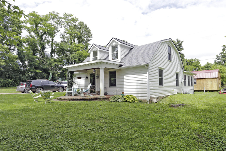 Listing Image 64
