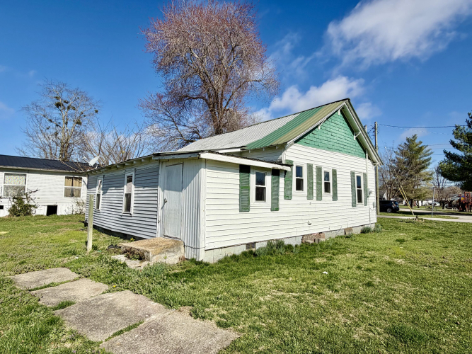 Listing Image 5