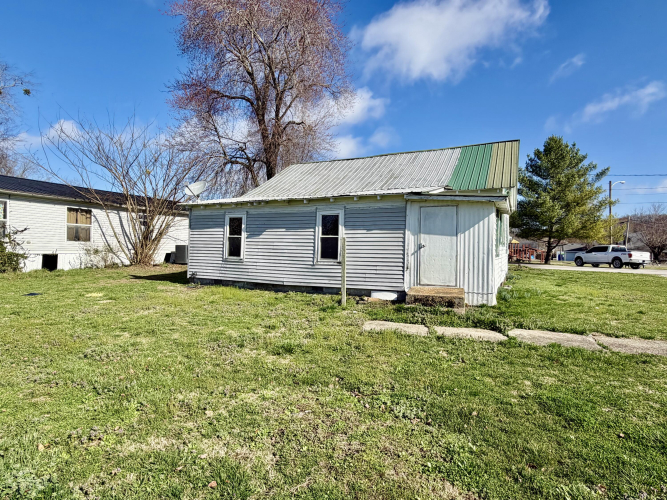 Listing Image 6