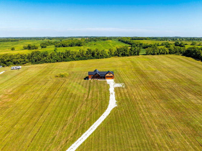Listing Image 102