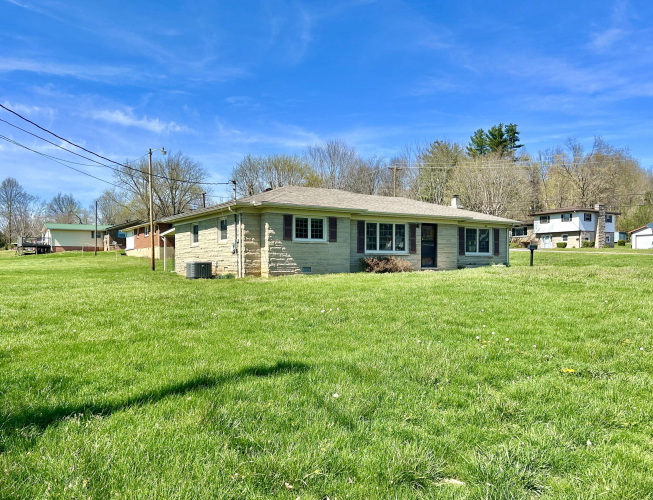Listing Image 3