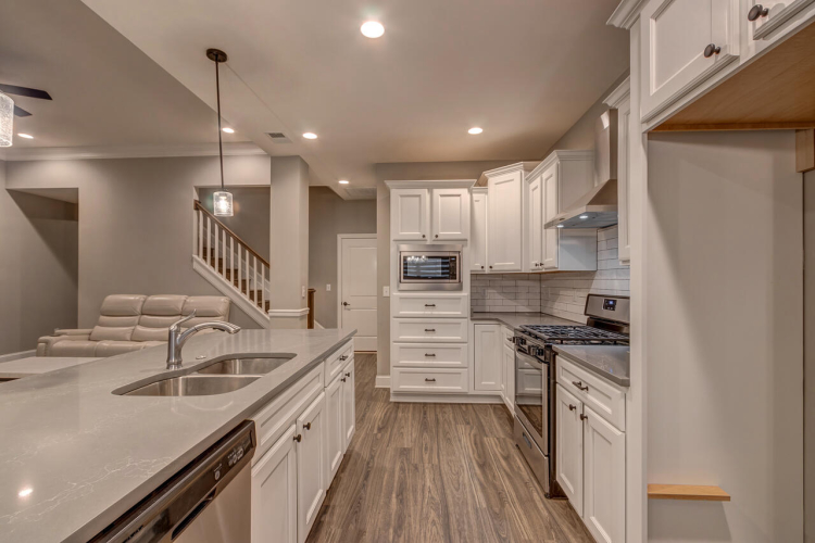Listing Image 19