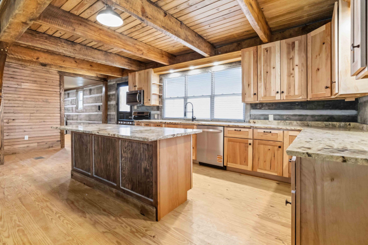 Listing Image 14