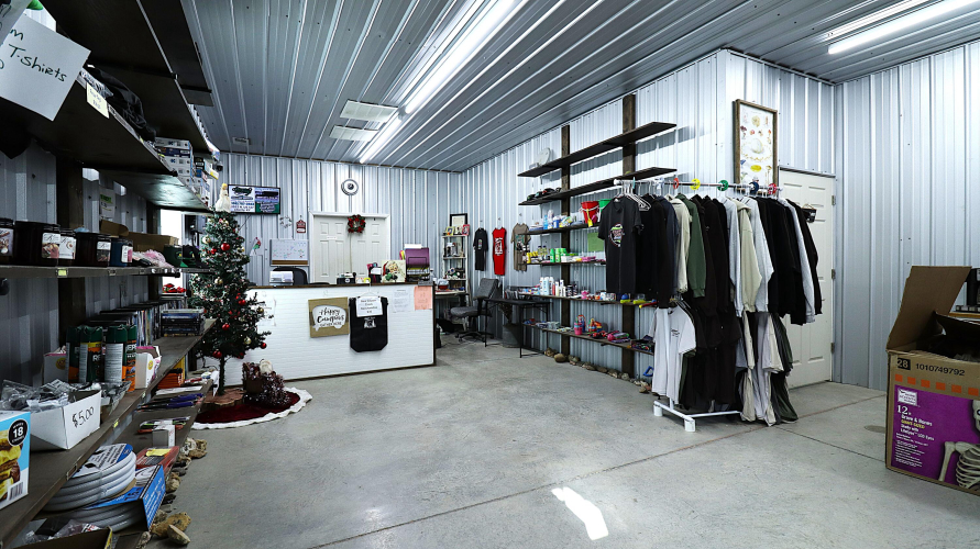 Listing Image 11