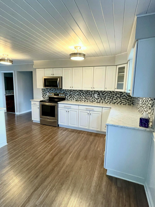 Listing Image 20