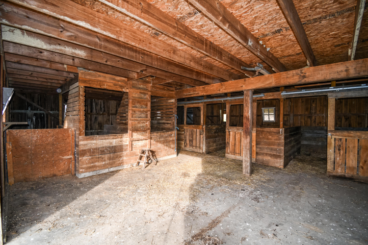 Listing Image 47