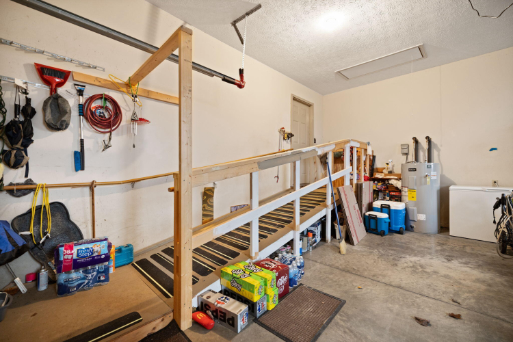 Listing Image 48