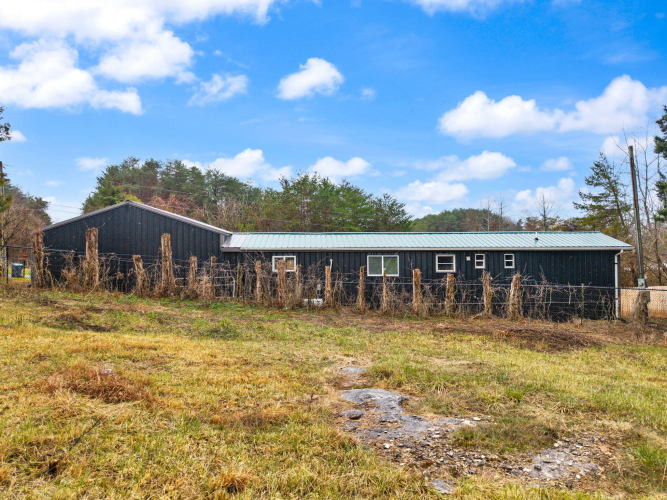 Listing Image 38
