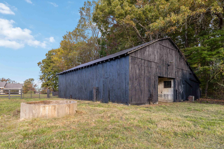Listing Image 47