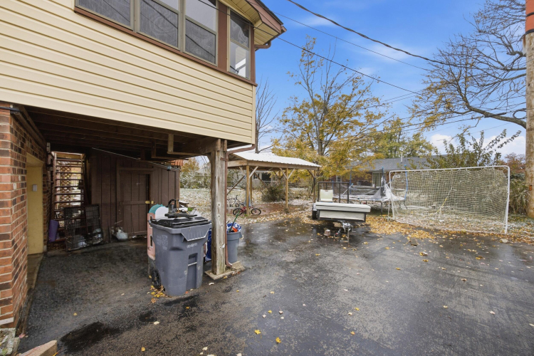 Listing Image 23