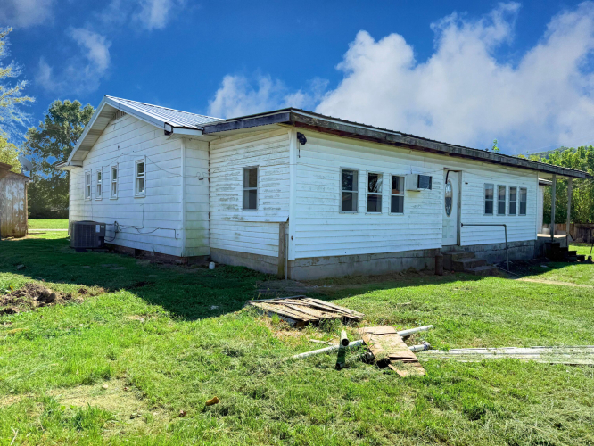 Listing Image 6