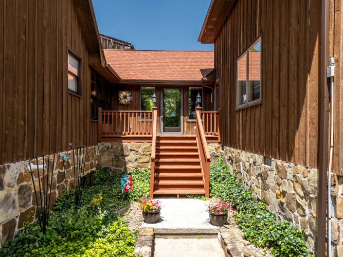 Listing Image 74