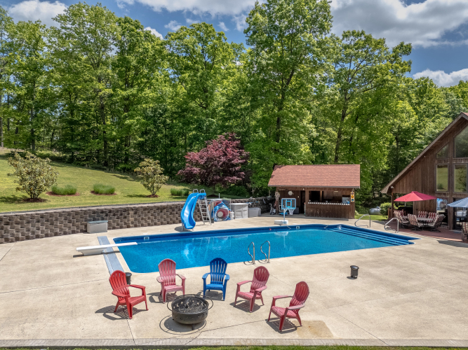 Listing Image 79
