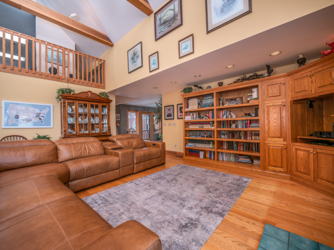 Listing Image 9