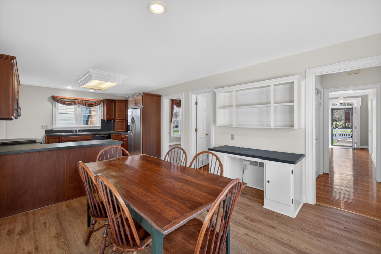 Listing Image 15