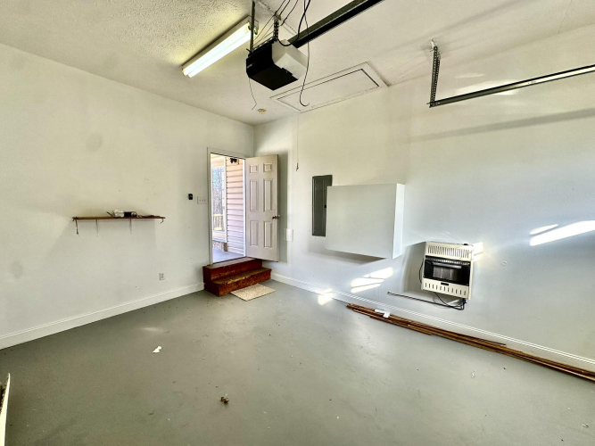 Listing Image 50