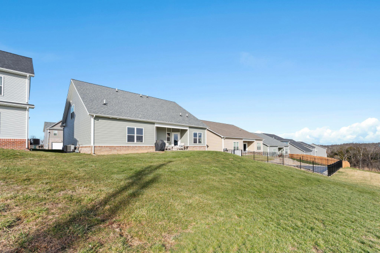 Listing Image 49