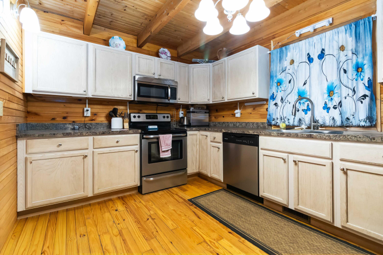 Listing Image 15
