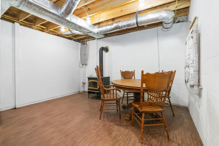 Listing Image 28